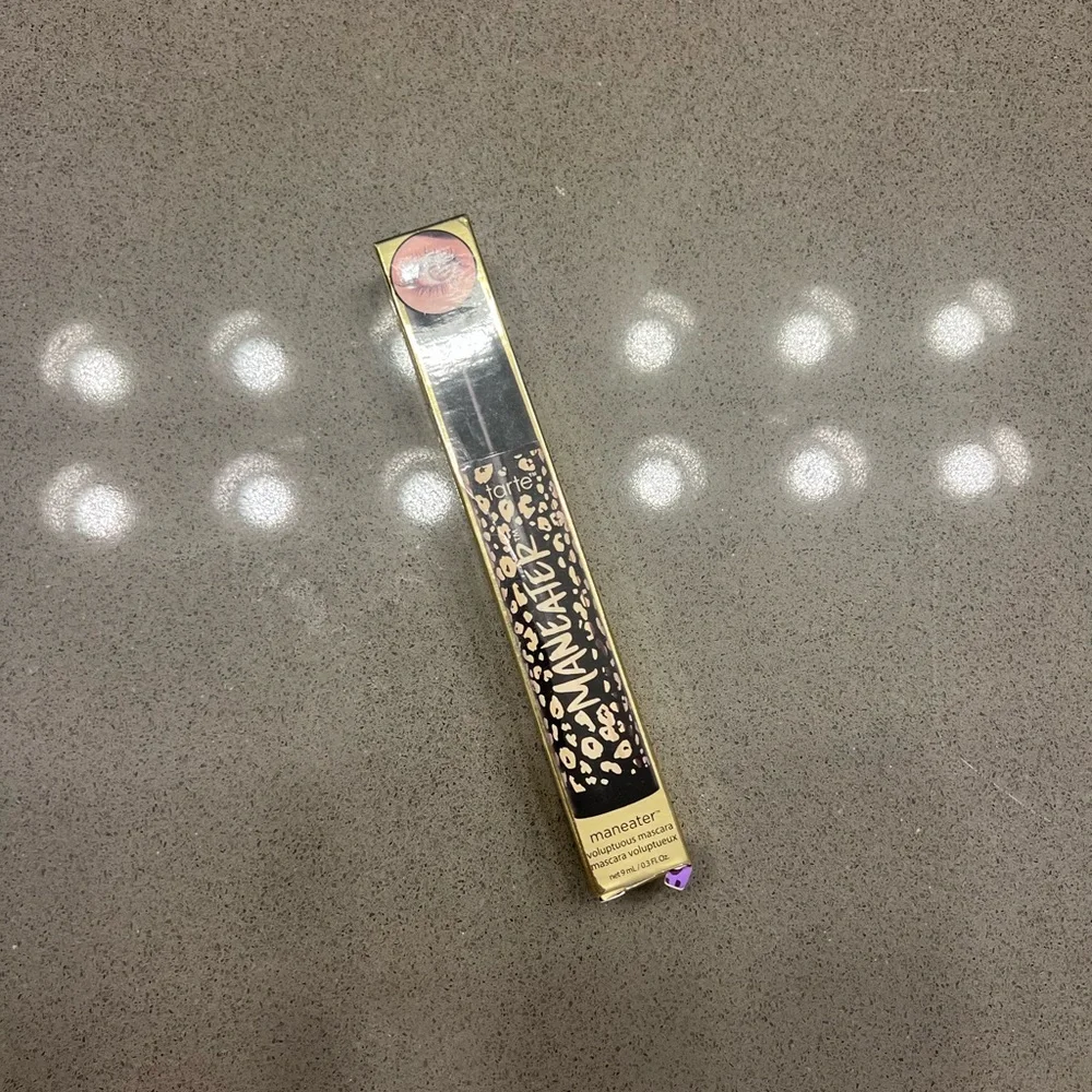 Tarte Maneater Mascara Black Volumizing Lengthening Lash Mascara NWT